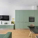 Azzo Gardino N9 Interno 4-2 *