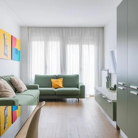Διαμέρισμα Azzo Gardino N9 Interno 4-2