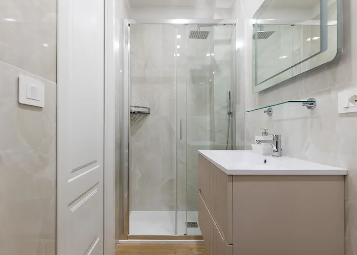 아파트 Azzo Gardino N9 Interno 4-2 *