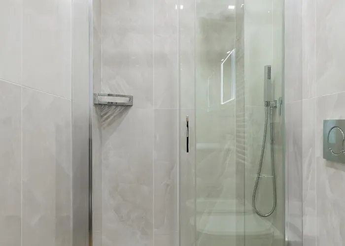 아파트 Azzo Gardino N9 Interno 4-2 *