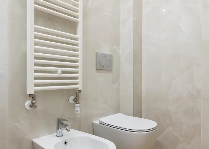 Azzo Gardino N9 Interno 4-2 شقة *